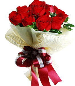 9 adet kırmızı gülden buket tanzimi  Yozgat çiçek gönderme sitemiz güvenlidir 