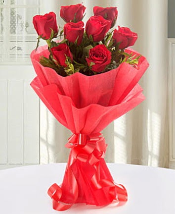 9 adet kırmızı gülden modern buket  Yozgat İnternetten çiçek siparişi 